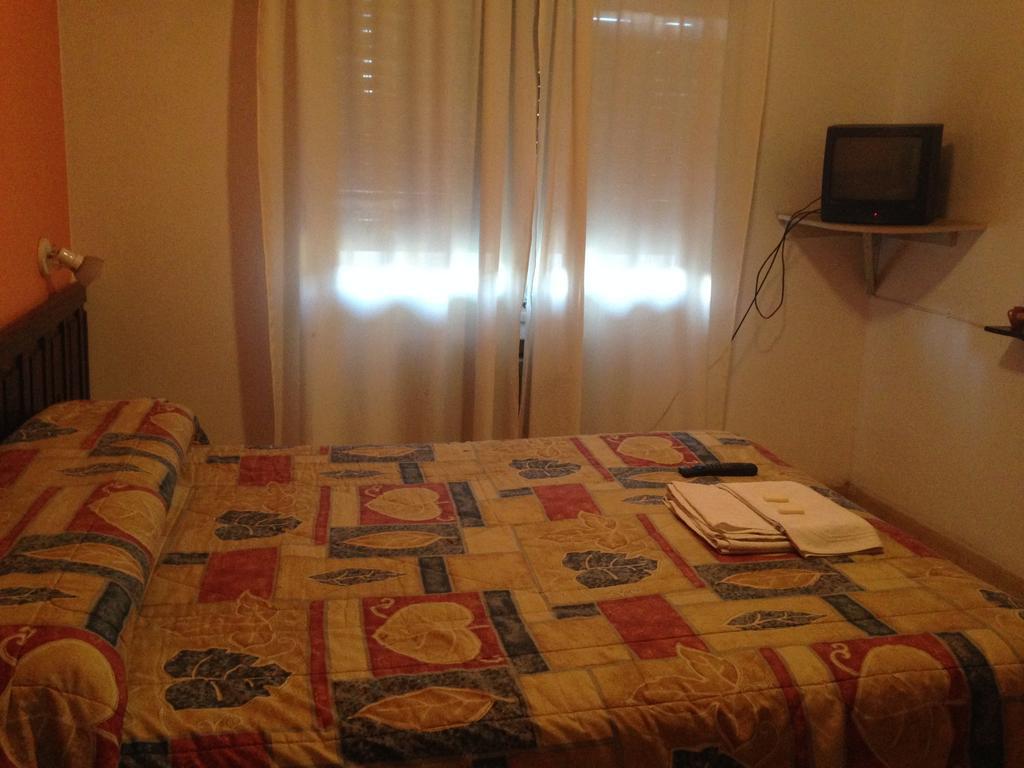 Hotel Gure Echea Villa Carlos Paz Exteriör bild